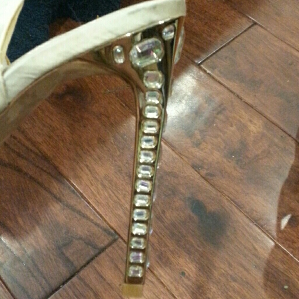 Ramsey Peep Toe Pump View 3